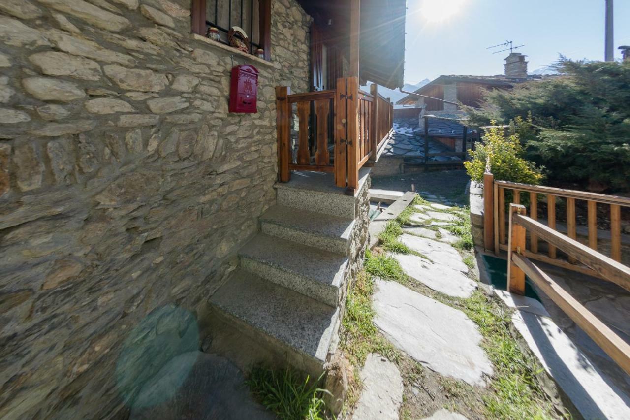 Maison Bellevue - Locazione Turistica Breve Lejlighed Aosta Eksteriør billede